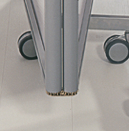 Rotazione a 360° fra i pannelli del separè